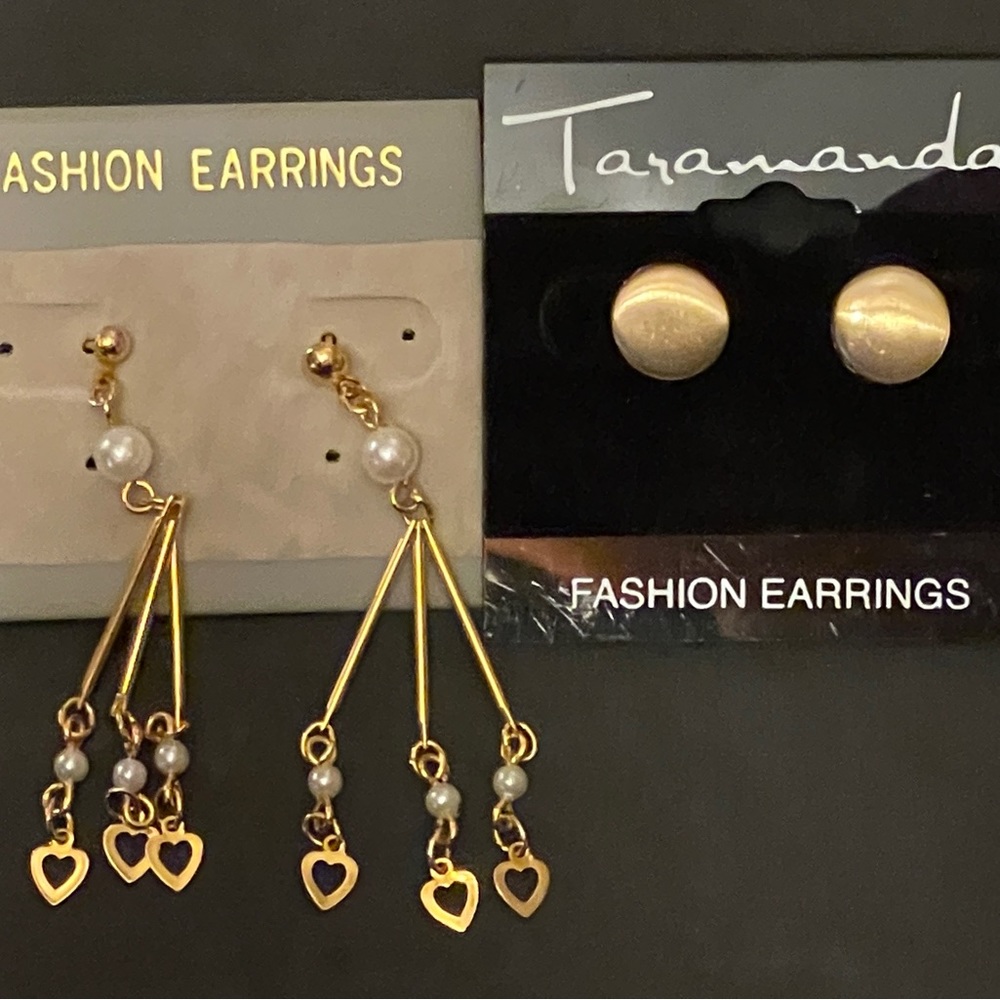 Earring Bundle 2 Pairs, 1 Dangling Heart, 1 Flat Circle with XO’s